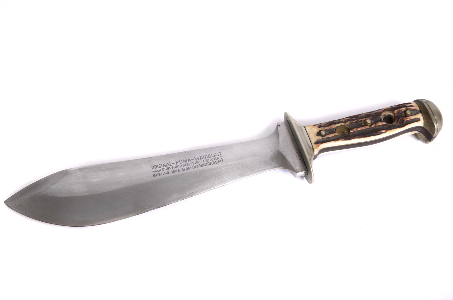 Couteau de chasse puma.é