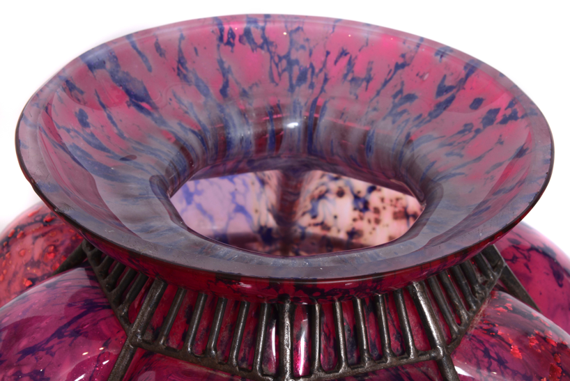 Vase signé Daum Majorelle.3