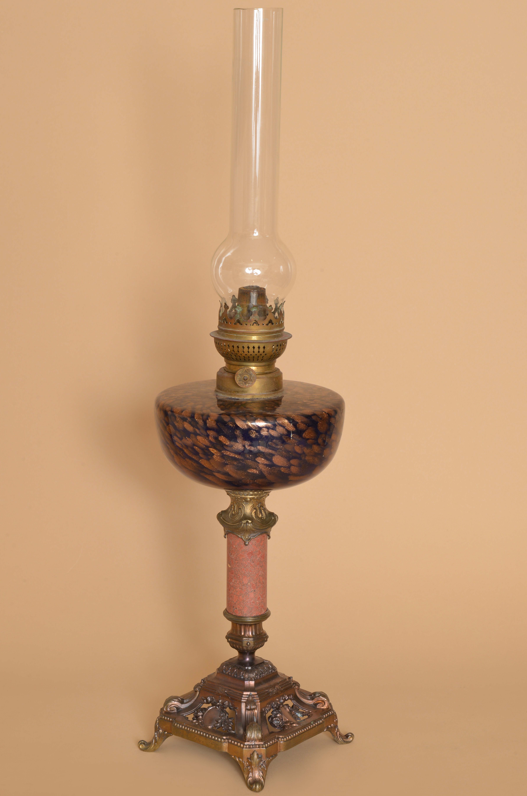 Lampe à pétrole bronze