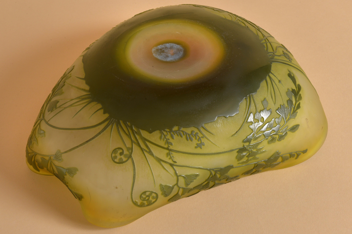 Superbe coupe signée Gallé3