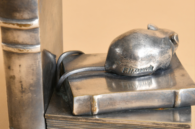 paire de serre livre en bronze argenté.3